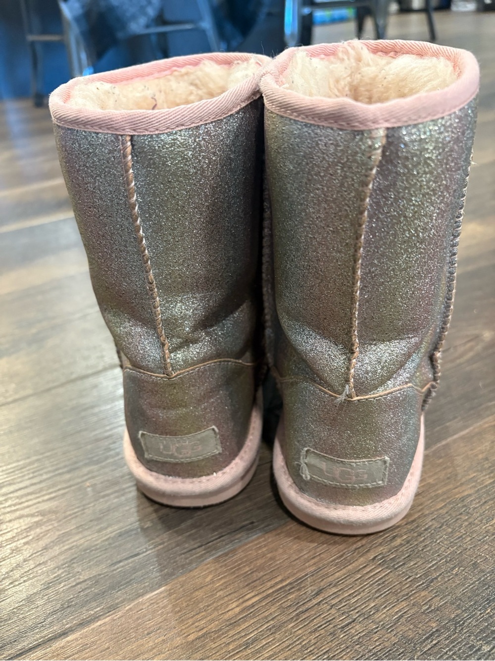 UGG Girls' Iridescent Pink Glitter Short Boots